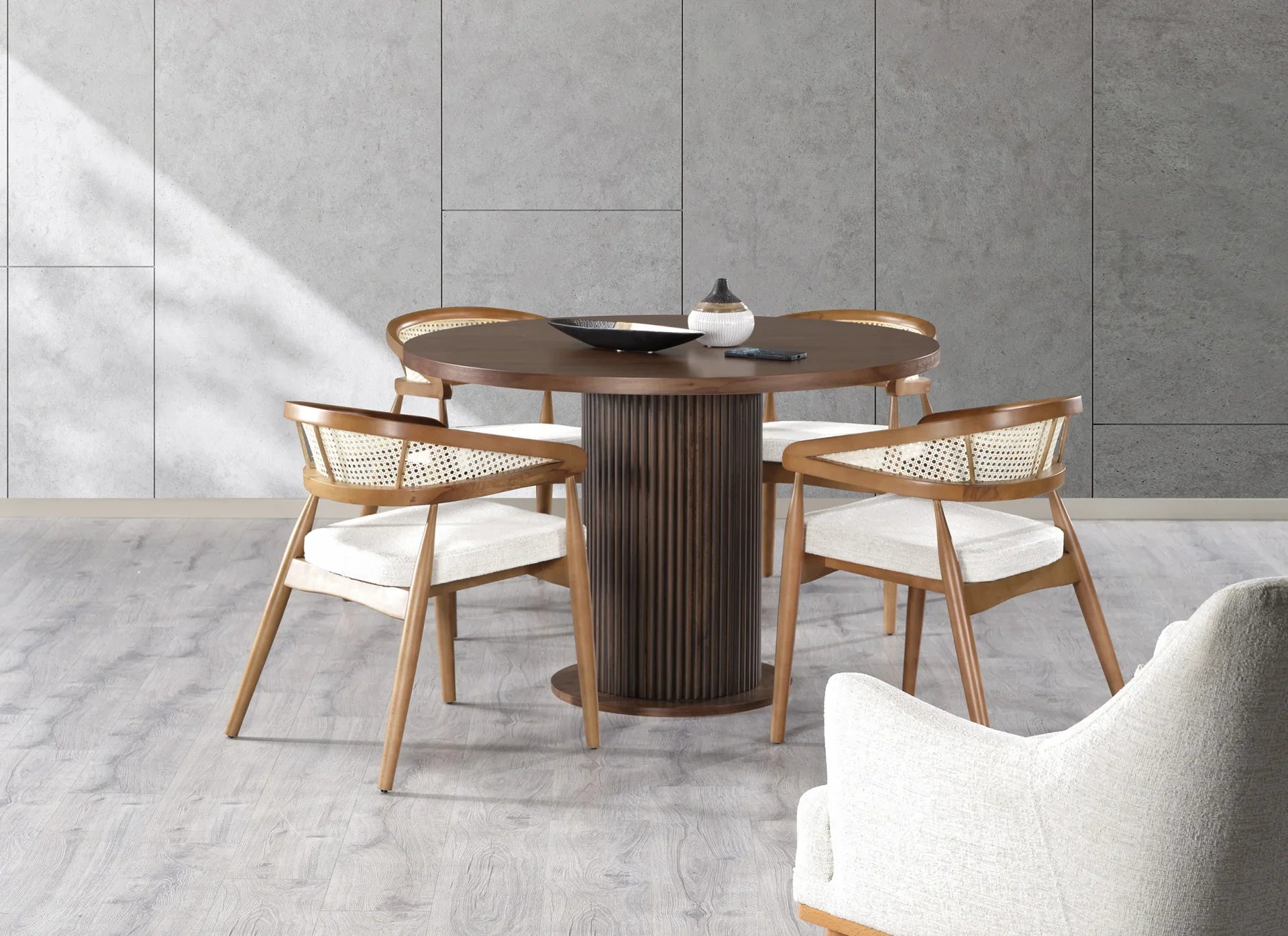 Aqua Round Table