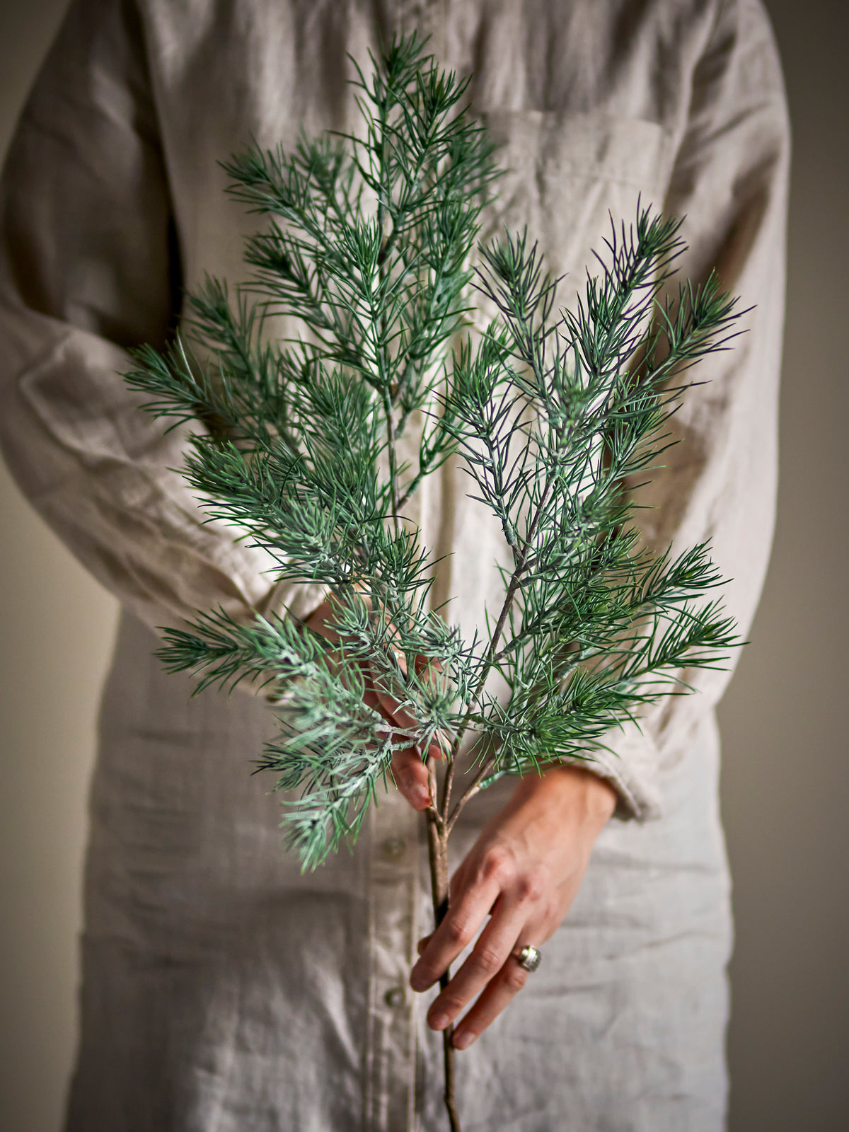 Pine Kunstblumen-Stiel – Grün