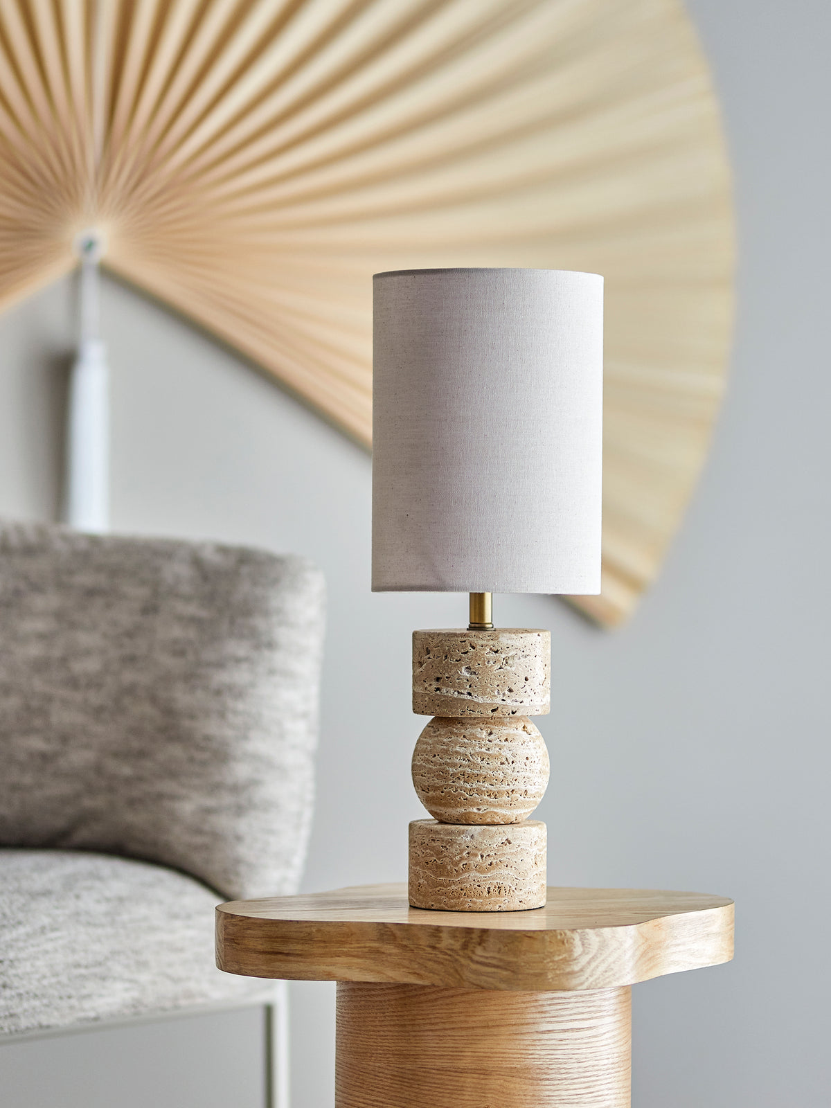 Marci Tischlampe – Natur, Travertin