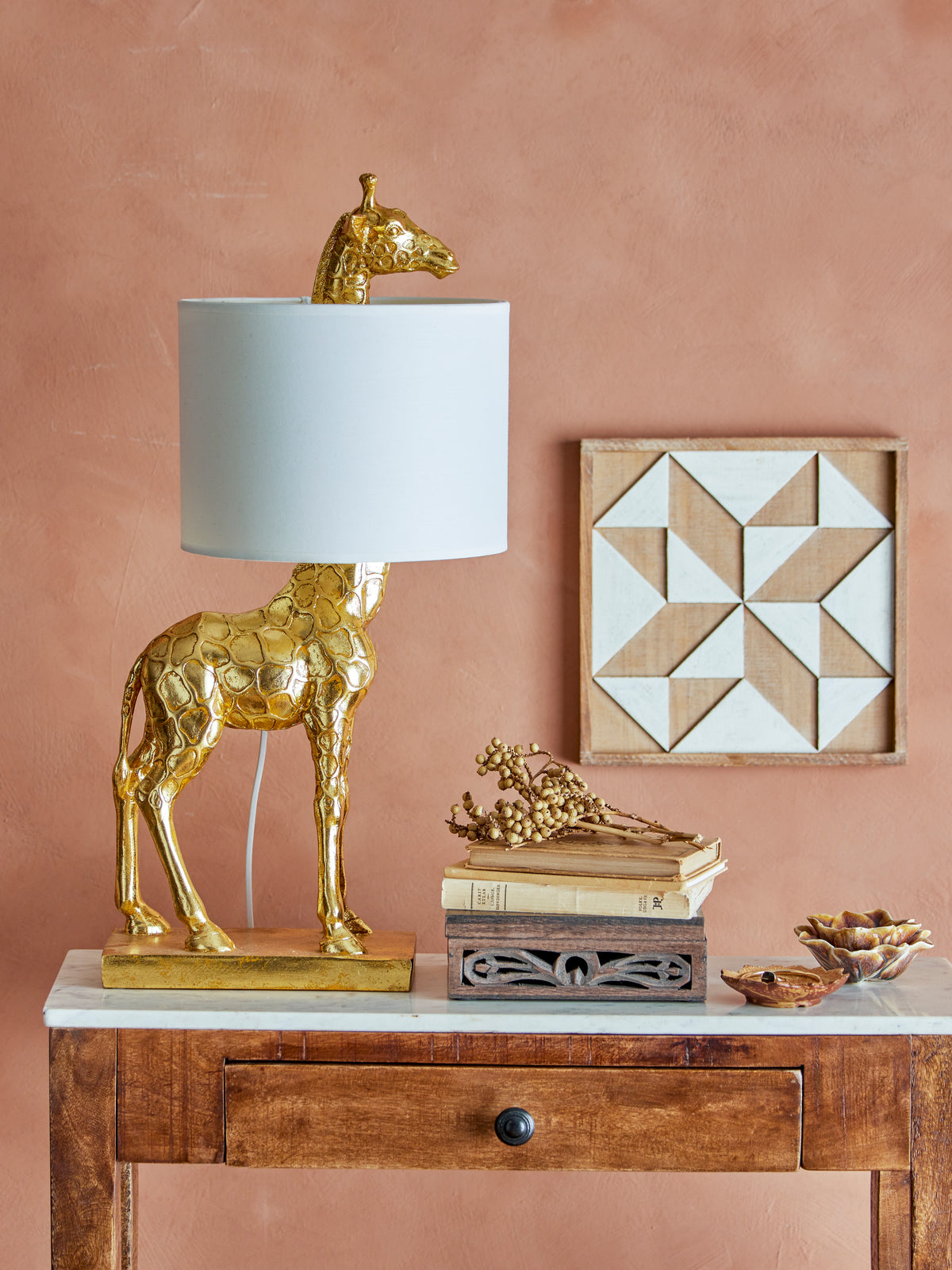 Silas Tischlampe – Gold, Polyresin